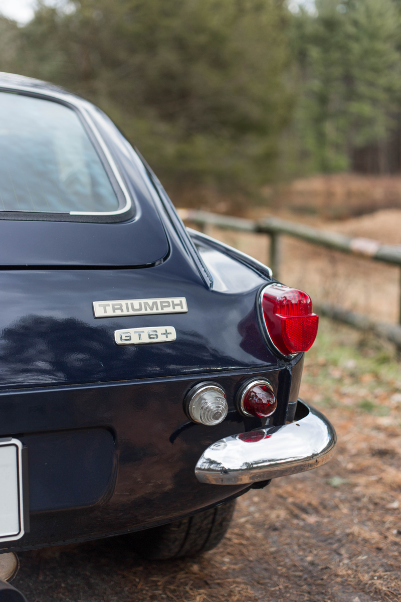 Illustration for article titled Driving a 1970 Triumph GT6+ Reminds You Cars Once Had Steep Learning Curves